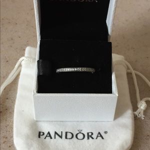 NEW authentic hearts of pandora ring size 9